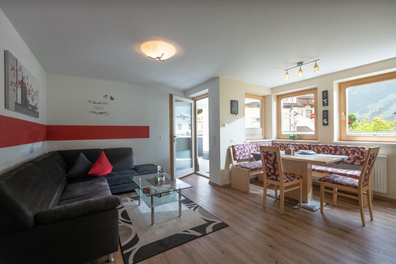 Ferienwohnung Taschler Ramsau im Zillertal Værelse billede