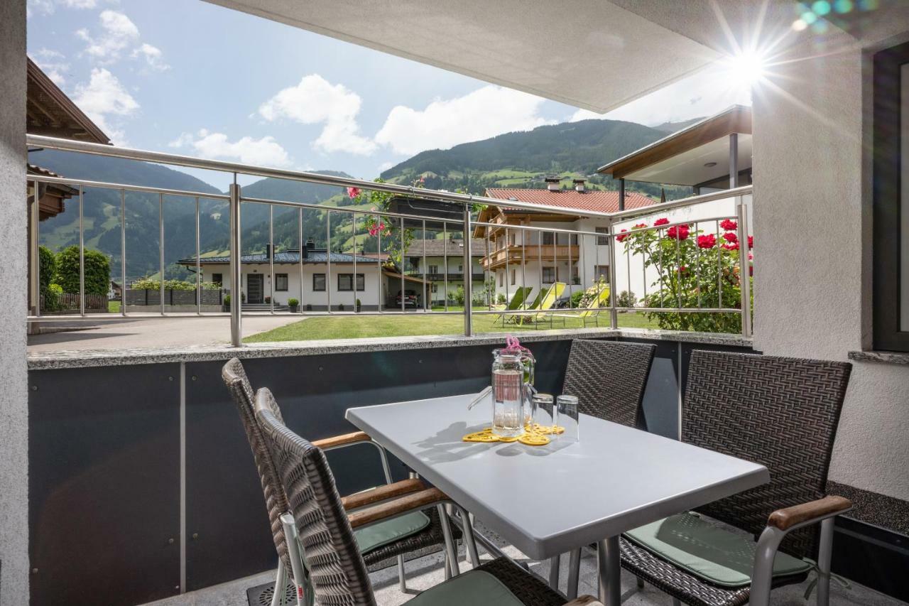 Ferienwohnung Taschler Ramsau im Zillertal Værelse billede